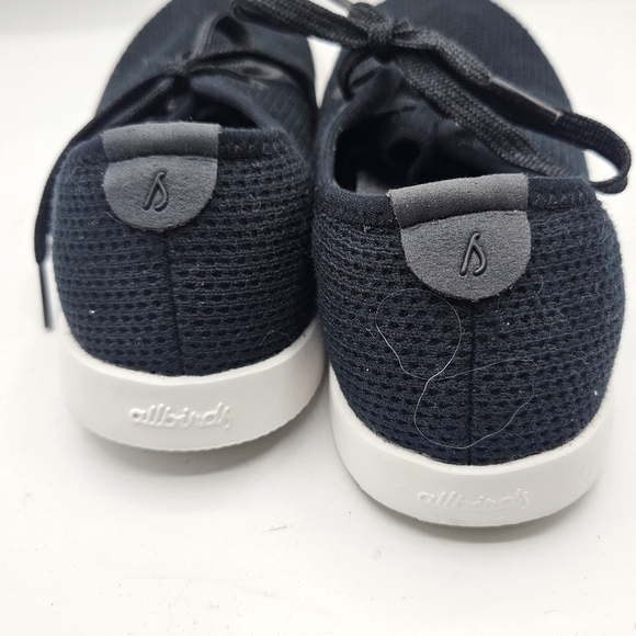Allbirds shoes size 8 - Picture 3 of 12